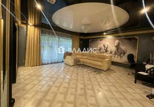 Дом 177м², 3-этажный, участок 4 сот.  