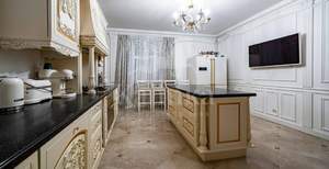 Дом 742м², 4-этажный, участок 0 сот.  