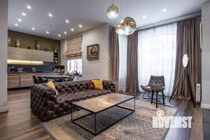 Таунхаус 280м², 4-этажный, участок 3 сот.  