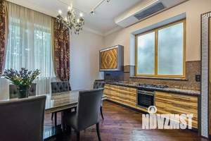 Коттедж 320м², 2-этажный, участок 8 сот.  