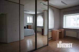Дом 250м², 4-этажный, участок 13 сот.  