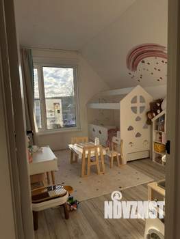 Дом 90м&sup2;, 2-этажный, участок 10 сот.  