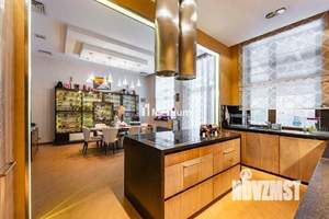 Коттедж 1700м&sup2;, 2-этажный, участок 49 сот.  