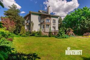 Дом 633м², 4-этажный, участок 15 сот.  