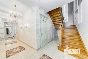 Дом 271м², 2-этажный, участок 11 сот.  
