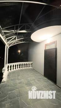 Коттедж 250м², 3-этажный, участок 6 сот.  