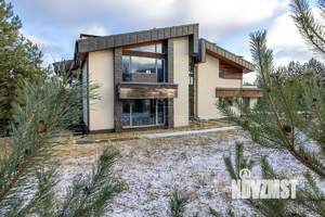 Дом 709м&sup2;, 3-этажный, участок 39 сот.  