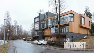 Дом 900м&sup2;, 2-этажный, участок 7 сот.  