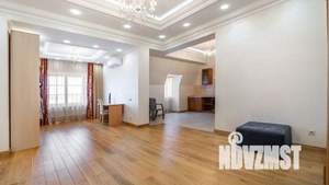 Таунхаус 300м², 2-этажный, участок 4 сот.  