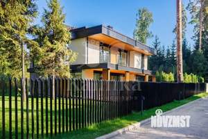 Дом 369м², 2-этажный, участок 10 сот.  