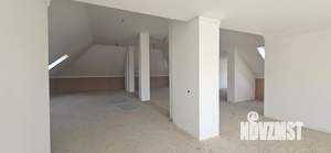 Коттедж 700м², 3-этажный, участок 12 сот.  