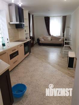 Дом 150м&sup2;, 3-этажный, участок 4 сот.  