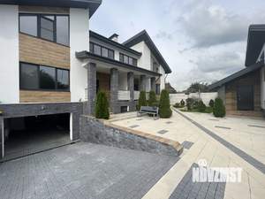 Коттедж 623м², 2-этажный, участок 10 сот.  