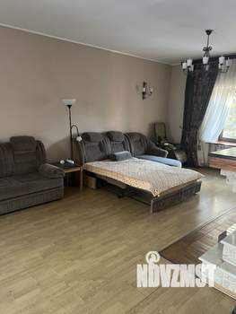 Коттедж 477м², 3-этажный, участок 20 сот.  