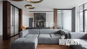 Дом 900м&sup2;, 2-этажный, участок 7 сот.  