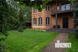 Коттедж 370м², 3-этажный, участок 12 сот.  