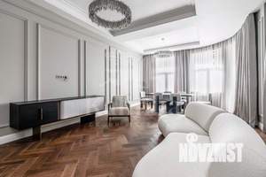 Таунхаус 271м², 3-этажный, участок 2 сот.  
