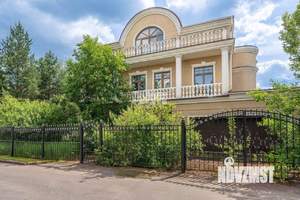 Дом 600м², 2-этажный, участок 20 сот.  