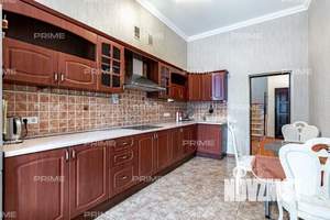 Таунхаус 270м², 3-этажный, участок 4 сот.  