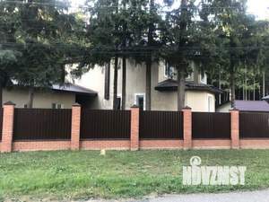 Дом 303м², 2-этажный, участок 16 сот.  