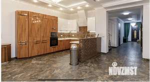 Таунхаус 440м², 3-этажный, участок 5 сот.  