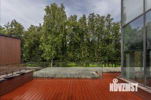 Таунхаус 400м², 2-этажный, участок 5 сот.  