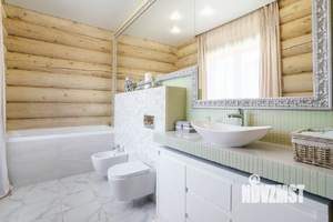 Дом 340м², 2-этажный, участок 15 сот.  