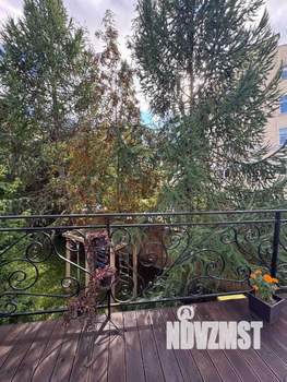 Таунхаус 368м², 3-этажный, участок 0 сот.  