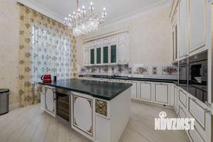 Таунхаус 375м², 4-этажный, участок 3 сот.  