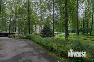 Коттедж 560м², 3-этажный, участок 30 сот.  
