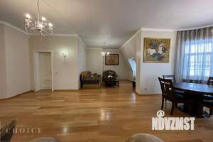 Таунхаус 350м², 3-этажный, участок 8 сот.  