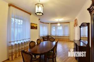 Дом 450м², 2-этажный, участок 12 сот.  
