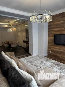 Таунхаус 440м², 3-этажный, участок 5 сот.  