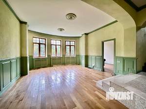 Коттедж 600м², 3-этажный, участок 18 сот.  