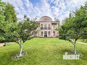 Дом 397м², 3-этажный, участок 16 сот.  