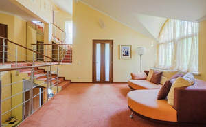 Дом 260м², 3-этажный, участок 12 сот.  