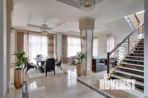 Дом 400м², 2-этажный, участок 14 сот.  