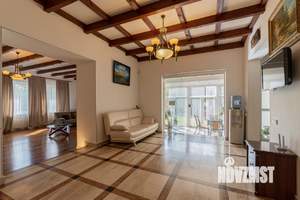 Коттедж 650м², 3-этажный, участок 35 сот.  