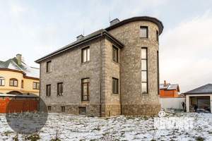 Коттедж 700м&sup2;, 4-этажный, участок 12 сот.  