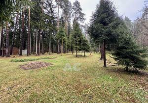 Дом 330м², 3-этажный, участок 32 сот.  