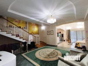 Коттедж 700м², 3-этажный, участок 22 сот.  