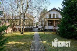 Коттедж 542м², 3-этажный, участок 24 сот.  
