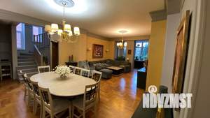 Коттедж 362м², 2-этажный, участок 11 сот.  