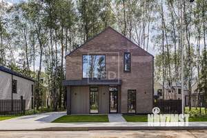 Дом 146м², 2-этажный, участок 5 сот.  