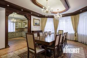 Коттедж 1200м², 3-этажный, участок 93 сот.  