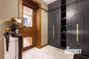 Дом 974м², 2-этажный, участок 30 сот.  