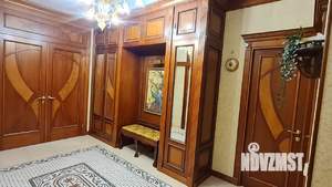 Коттедж 325м², 3-этажный, участок 12 сот.  