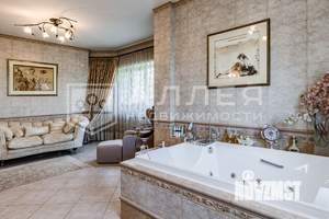 Коттедж 740м², 3-этажный, участок 30 сот.  