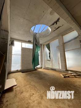 Дом 680м², 2-этажный, участок 11 сот.  