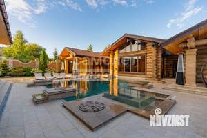 Дом 2000м², 3-этажный, участок 15 сот.  